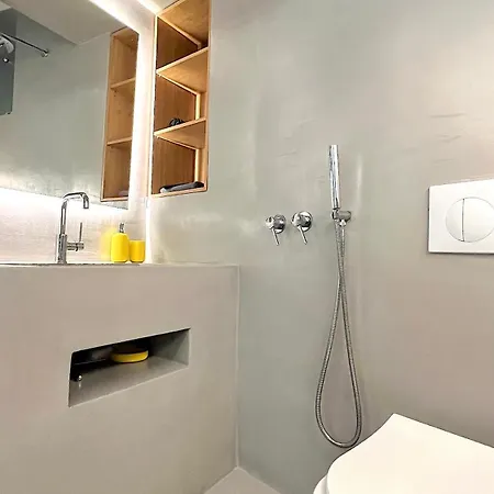 Appianou Never Too Small Apartment *